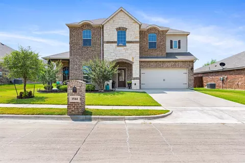 1544 Signature Dr, Weatherford, TX 76087