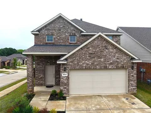 3941 Oak Creek Cir, Denison, TX 75020