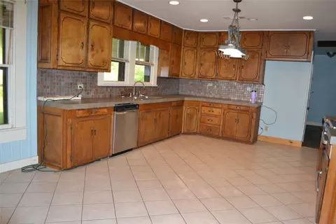 Kitchen - 1895 Dorcheat, Minden, LA 71055 photo 2 of 2