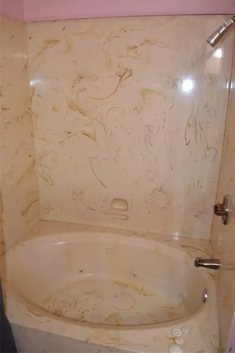 Bath - 1895 Dorcheat, Minden, LA 71055 photo 5 of 5