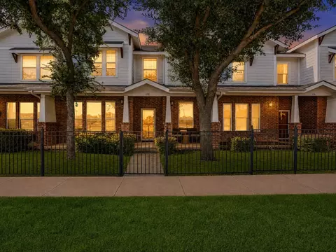 172 High School Dr, Lewisville, TX 75057
