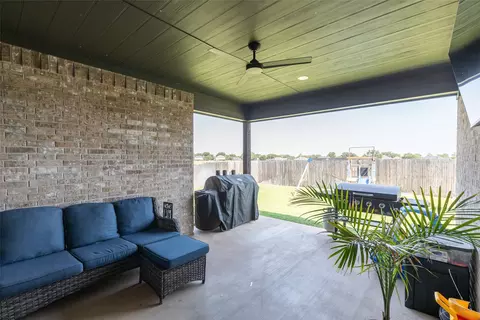 Exterior - 5014 Cranbrook Dr, Abilene, TX 79606 photo 4 of 5