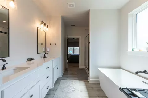 Entry Way - 5014 Cranbrook Dr, Abilene, TX 79606 photo 1 of 3