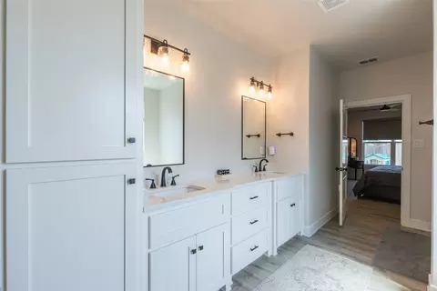 Entry Way - 5014 Cranbrook Dr, Abilene, TX 79606 photo 2 of 3