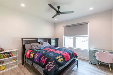Bedroom - 5014 Cranbrook Dr, Abilene, TX 79606 photo 1 of 9