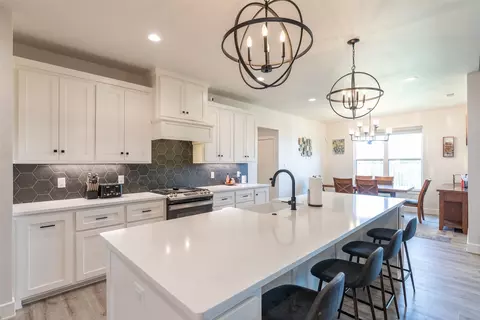 Kitchen - 5014 Cranbrook Dr, Abilene, TX 79606 photo 1 of 5