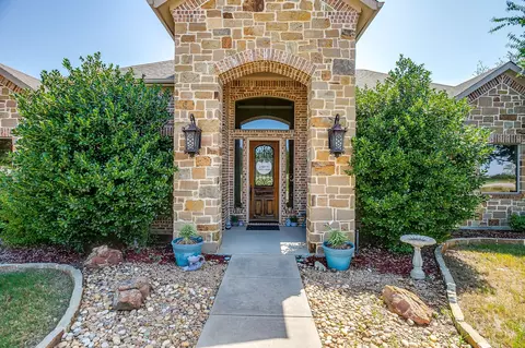 Exterior - 8401 Fullerton Dr, Cleburne, TX 76033 photo 4 of 7