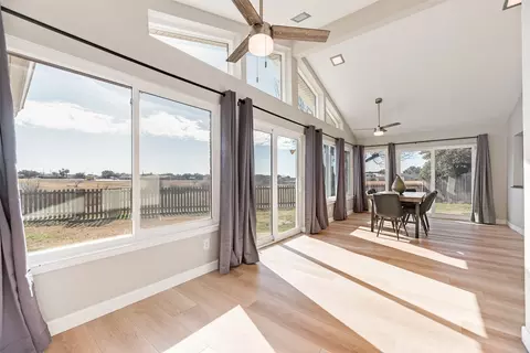1954 Rambling Ridge Ln, Carrollton, TX 75007