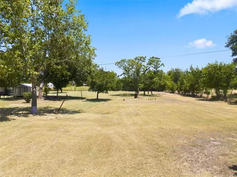000 Ave M Ave, Crawford, TX 76638