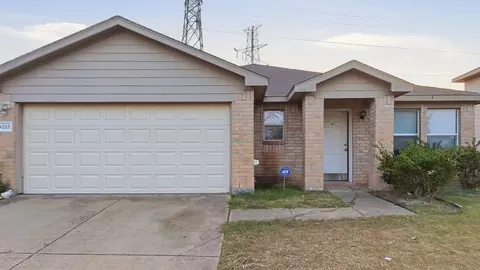 6213 Balcony Ln, Dallas, TX 75241