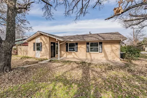 1721 Kay Ave, Bridgeport, TX 76426