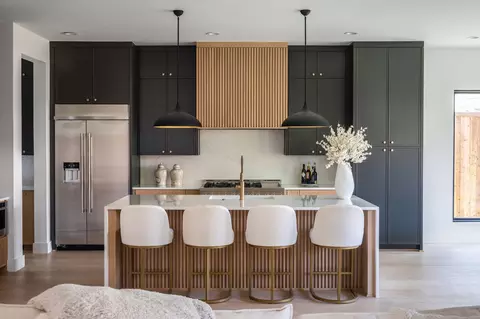 4221 Somerville Ave, Dallas, TX 75206