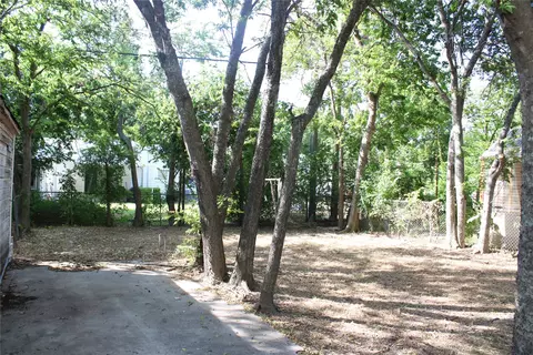 Exterior - 3712 Leland Ave, Waco, TX 76708 photo 3 of 3