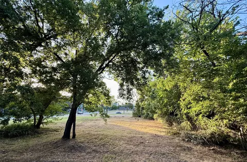 1305 Waterman St, Fort Worth, TX 76102