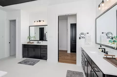 Bath - 2405 Excelsis Ct, Celina, TX 75009 photo 3 of 7