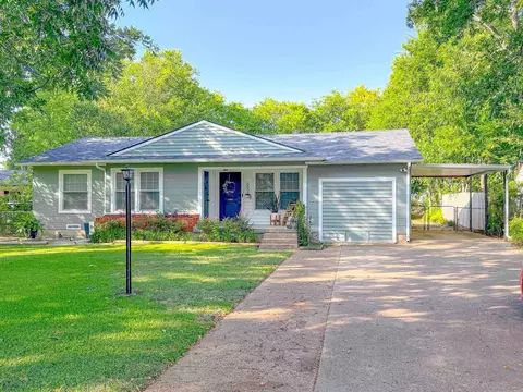 602 Richmond Ln, Waxahachie, TX 75165