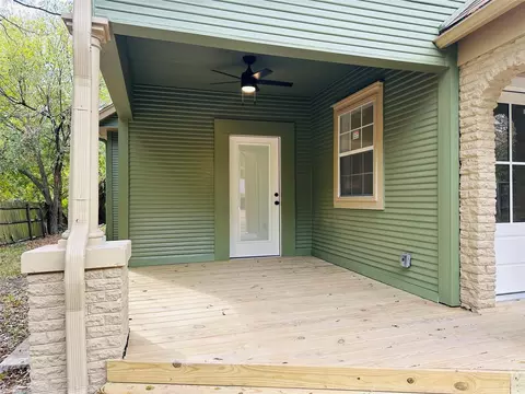 Exterior - 111 Pecan St, Terrell, TX 75160 photo 2 of 5
