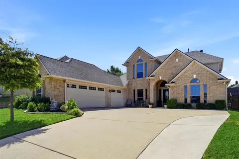 7337 Lake Rock Dr, Fort Worth, TX 76179