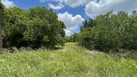 5362 Turnout Ln, Dallas, TX 75236