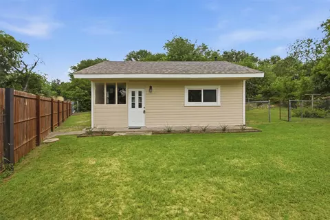 2264 Fritz Allen St, Sansom Park, TX 76114