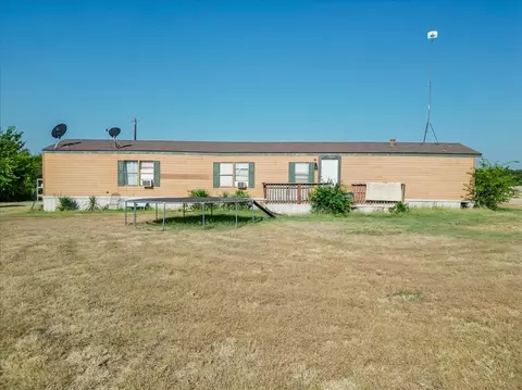 Exterior - 3966 Fm 2210 E, Perrin, TX 76486 photo 2 of 3