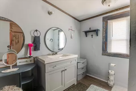 Bath - 3966 Fm 2210 E, Perrin, TX 76486 photo 2 of 6