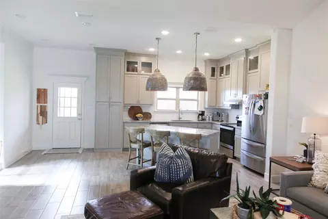 305 Chase Creek Dr, Lavon, TX 75166
