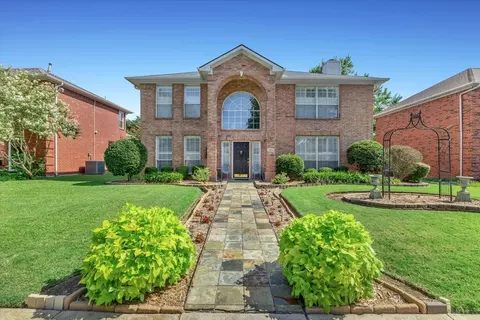 1324 Black Oak Dr, Carrollton, TX 75007
