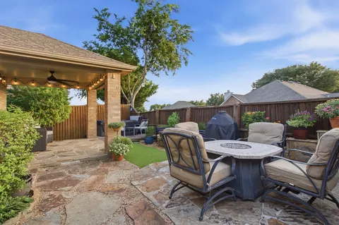7201 Northern Lights Ct, Plano, TX 75074