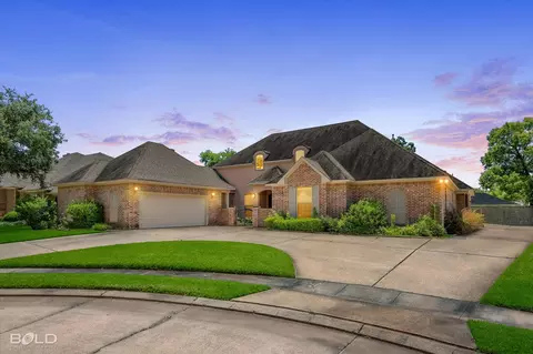 106 Oxford Cir, Bossier City, LA 71111