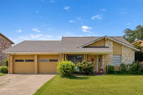 4513 Colgate Ln, Garland, TX 75042
