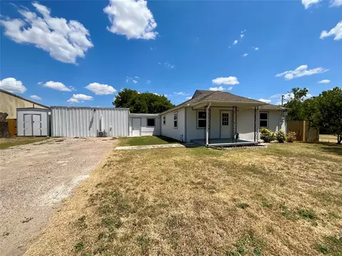 211 Ramsey St, Cedar Hill, TX 75104