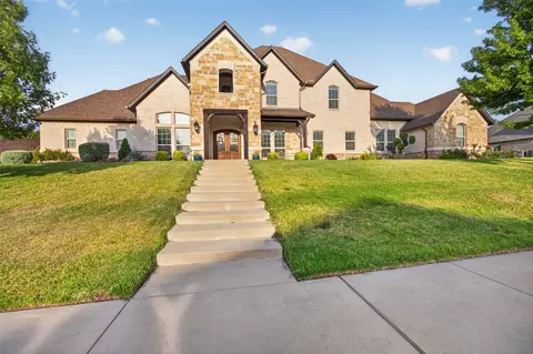 1100 Stone Ridge Ln, Desoto, TX 75115