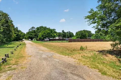 1306 Ranch Rd, Grand Prairie, TX 75052