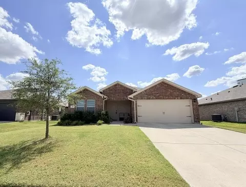 720 Meadow Creek Ln, Royse City, TX 75189