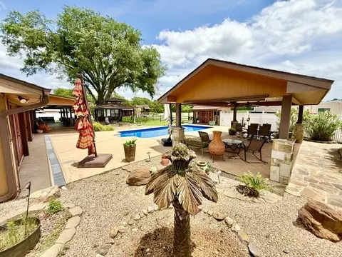 1608 Fm 1616, Athens, TX 75751