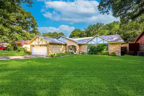 5903 Pleasant Wood Trl, Arlington, TX 76016