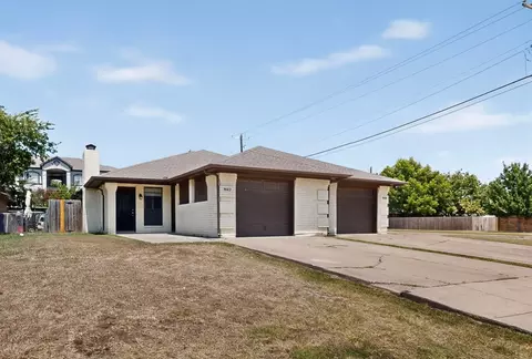 900 Irene St, Burleson, TX 76028