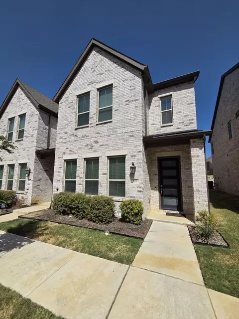 309 Colusa Dr, Lewisville, TX 75056