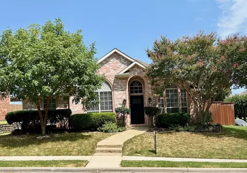 409 Crestview Point Dr, Lewisville, TX 75067