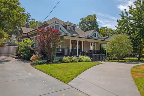 4738 Victor St, Dallas, TX 75246