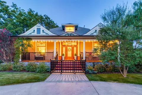 4738 Victor St, Dallas, TX 75246