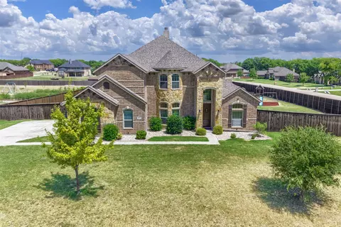 8871 Etta Ct, Waxahachie, TX 75167