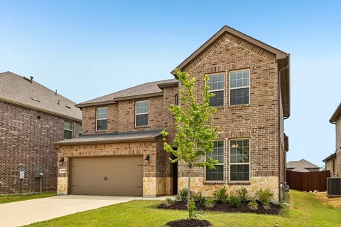 9808 Fall Brook Dr, Aubrey, TX 76227