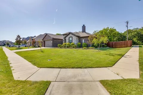 1533 Grassy Meadows Dr, Joshua, TX 76058