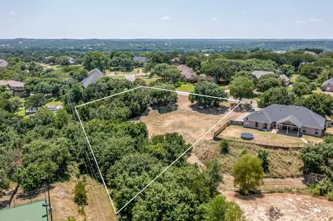 121 Danielle Dr, Hudson Oaks, TX 76087