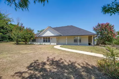 321 E Woody Creek Ct, Springtown, TX 76082