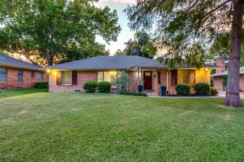 11055 Milhof Dr, Dallas, TX 75228