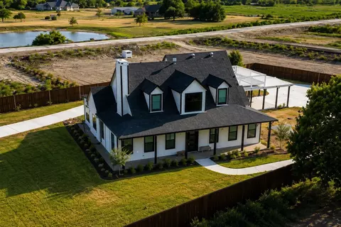 669 Massey Rd, Gunter, TX 75058