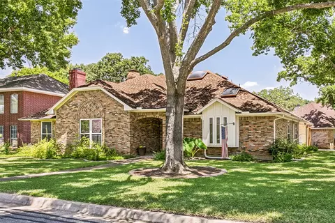 4801 Gaylewood Ct, Arlington, TX 76017